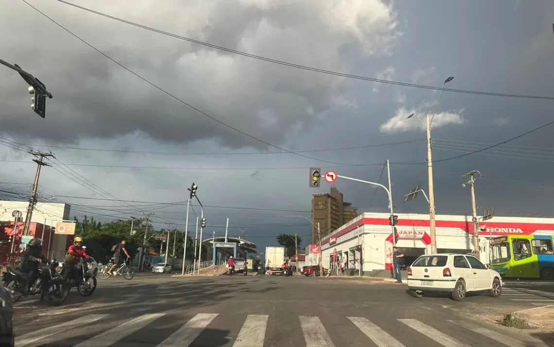 tempestades, precipitações fortes