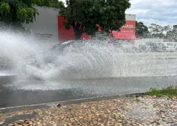 tempestades, precipitação forte