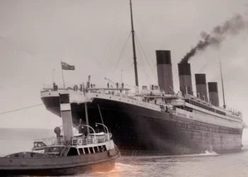 naufrágio histórico, RMS Titanic, transatlântico