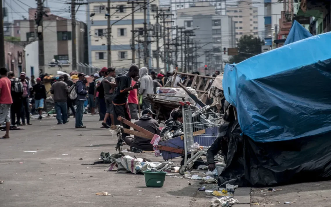 crime de tráfico, venda ilícita, contrabando